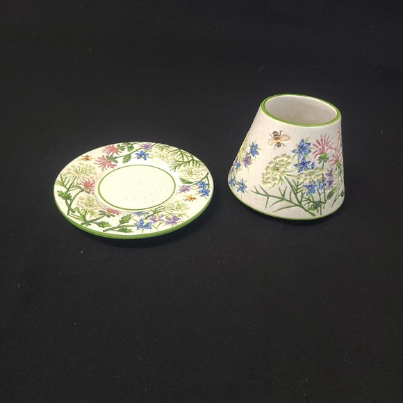 Yankee Candle Other - Yankee Candle Medium Candle Shade & Plate Floral with Bees Design Collectible